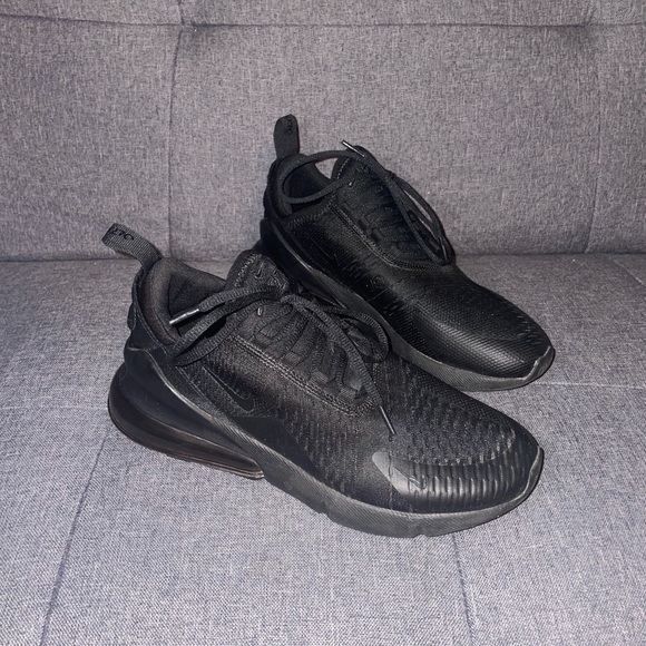 Nike Women’s Air Max 270 Black Shoes - Picture 2 of 7